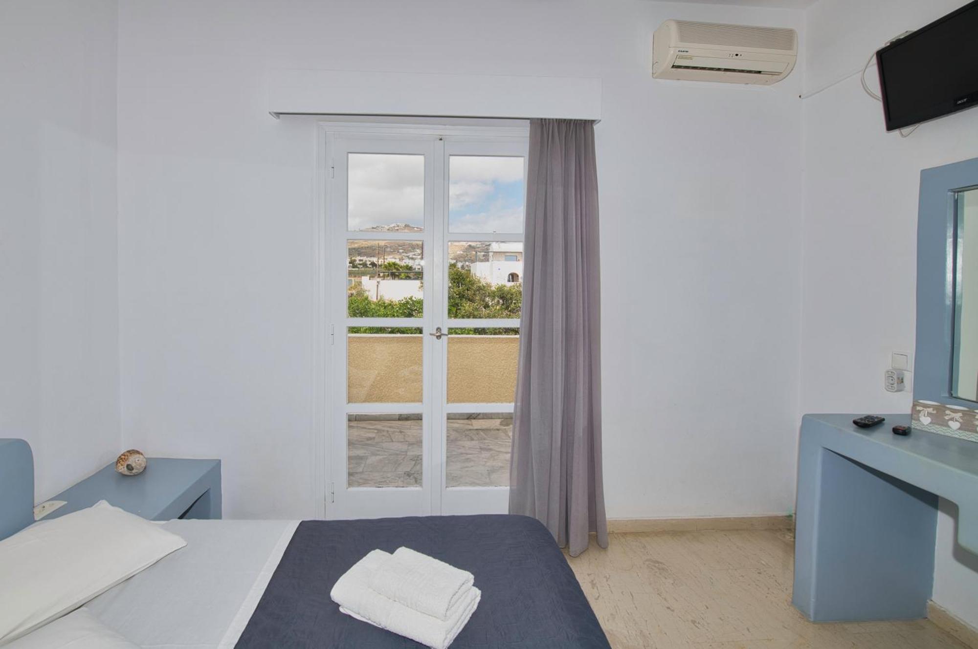 Ira Apartments Kamári Eksteriør bilde